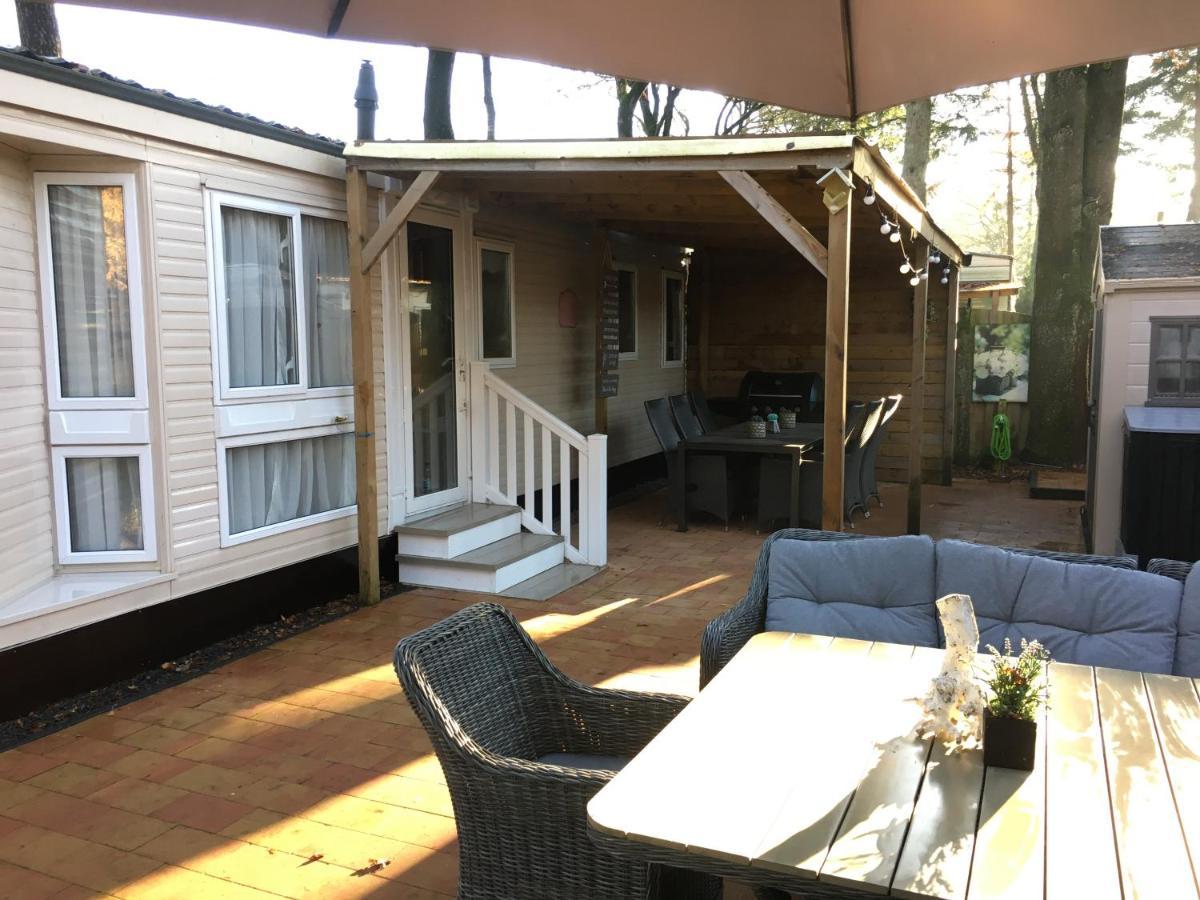 Prachtige Luxe Chalet Op De Veluwe Nabij Hoenderloo Kültér fotó