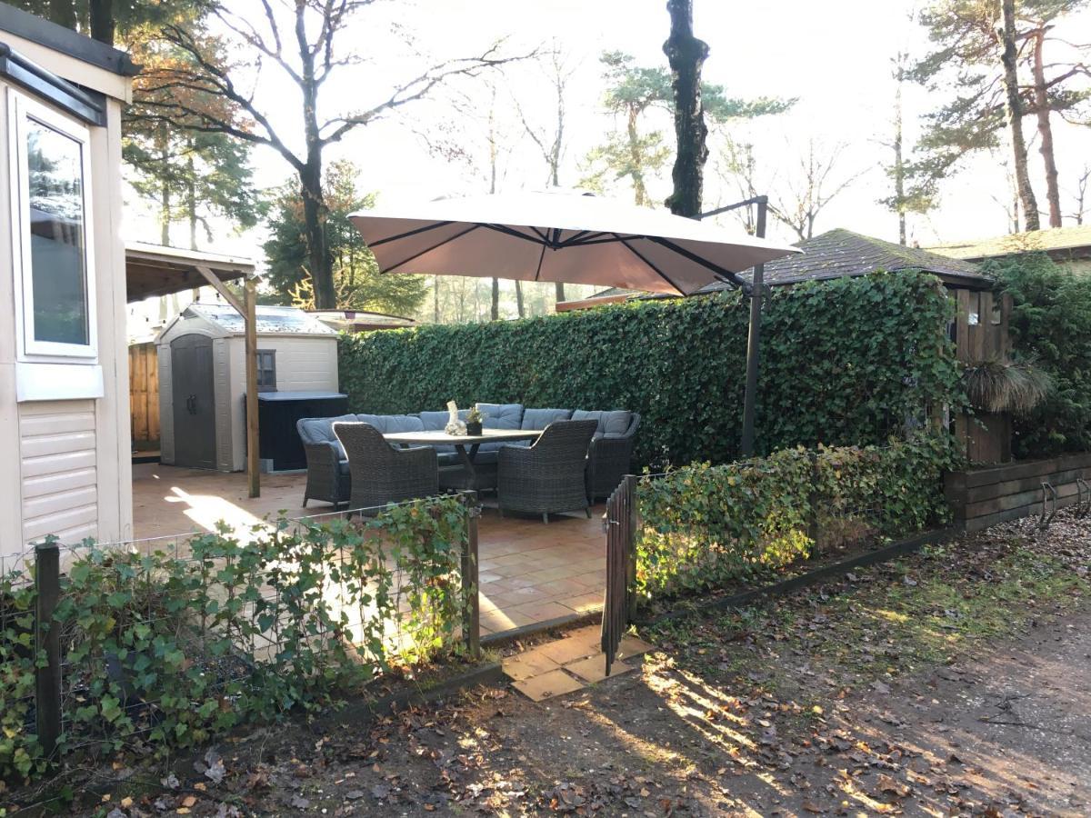 Prachtige Luxe Chalet Op De Veluwe Nabij Hoenderloo Kültér fotó